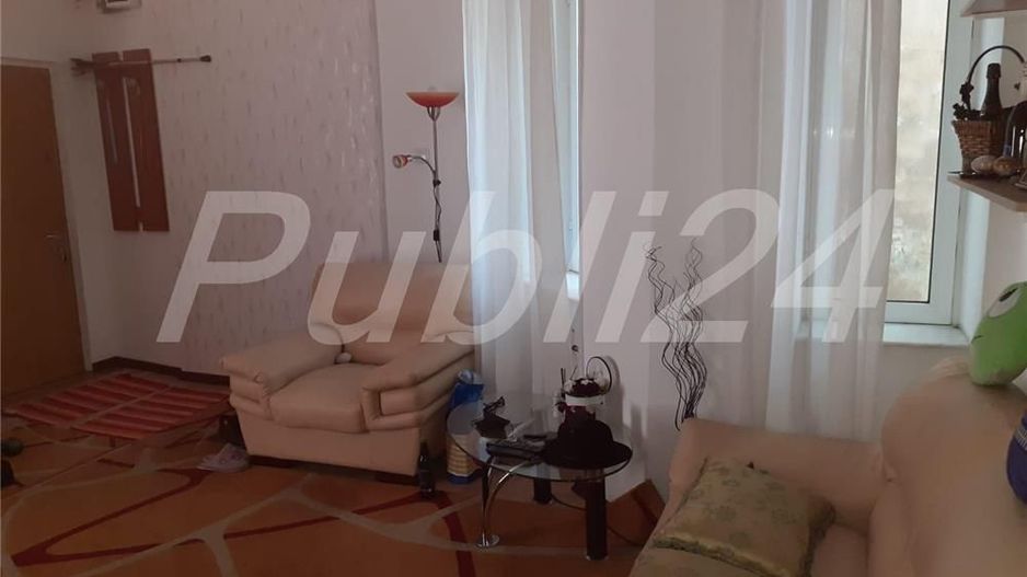 De vanzare Apartament 2 camere Universitate sect 1 - Poză 4