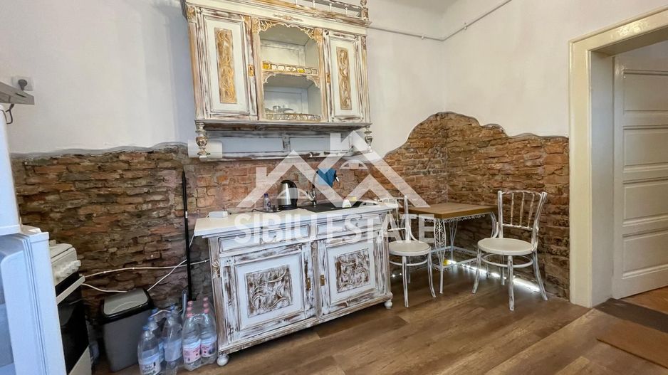 Apartament de vanzare cu 2 camere Zona- Centrul Istoric - Schiță 3