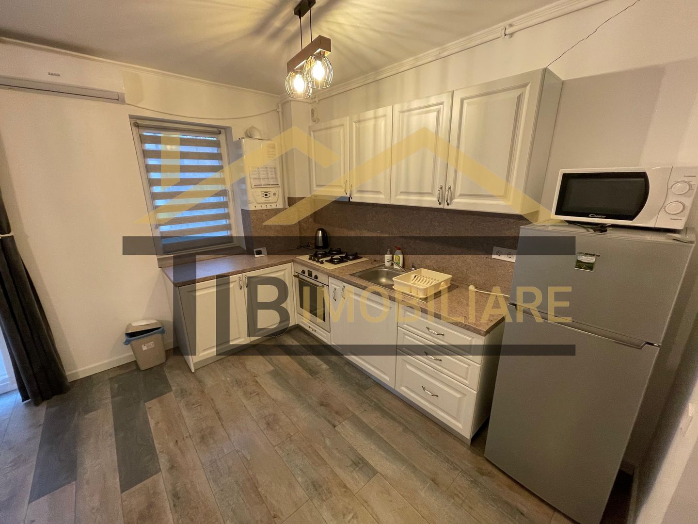 Apartament de 2 camere, 45mp,  garaj, Zona Central - Poză 4