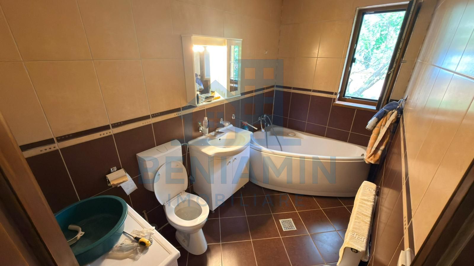Vila eleganta in zona Ford– Confort si intimitate pe alee privata - Poză 13