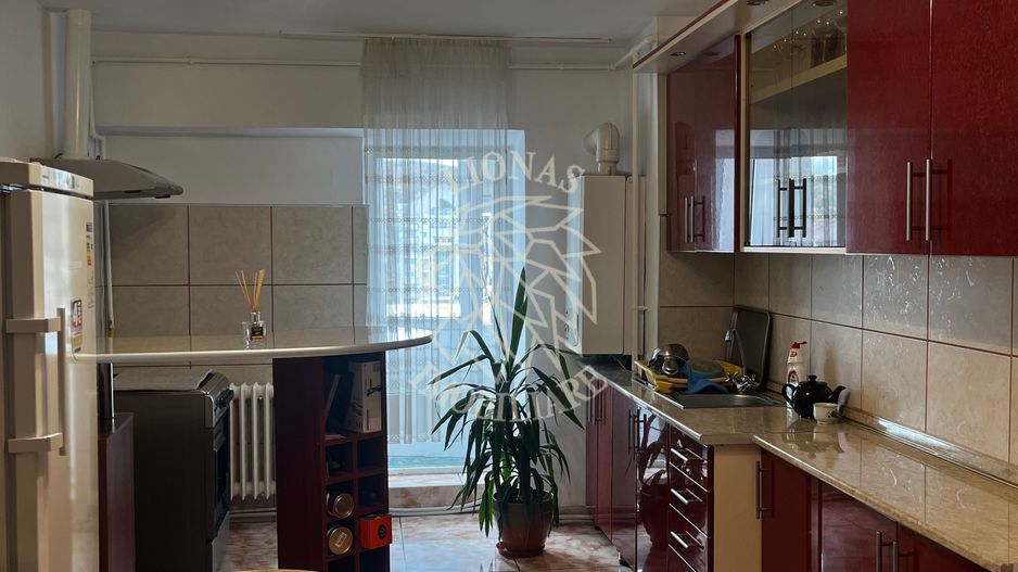 COMISION 0% Apartament 3 camere 72 mp+spatiu depozitare 30 mp-Central - Poză 1