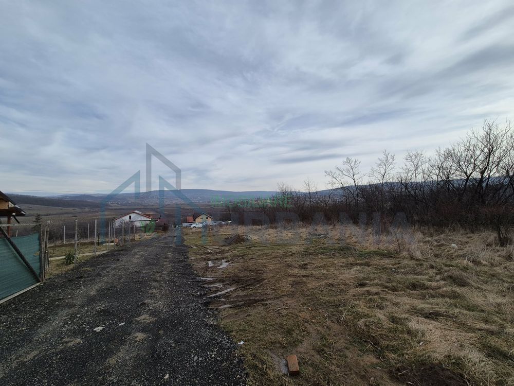 Teren intravilan 493 mp în Ciurea, Iași, vedere panoramică, apă și canalizare, ideal pentru casă - Poză 4