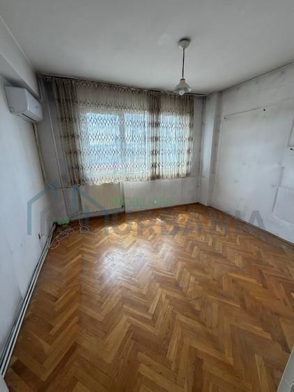 Apartament 4 camere ultracentral, lângă Palas Mall și Moldova Center, Iași - Poză 1