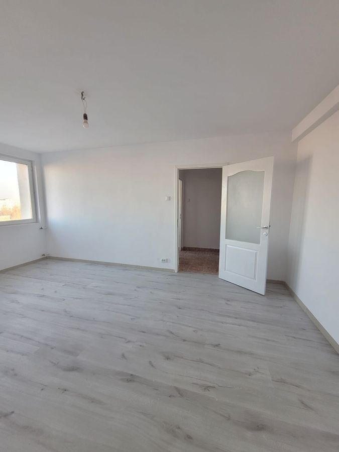 De vanzare Apartament 2 camere Apusului - Poză 3