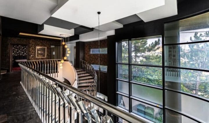 Vă prezentăm o proprietate cu adevărat remarcabilă - Poză 13