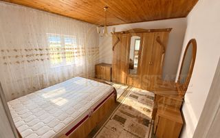 Două case, un singur imobil | Locuință + chirie de peste 1.000€/lună - Poză 8