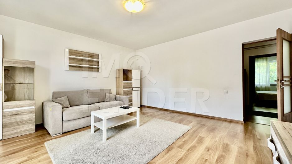 Vanzare 2 camere, in vila, etaj 1, decomandat, 63 mp utili, parcare - Poză 3