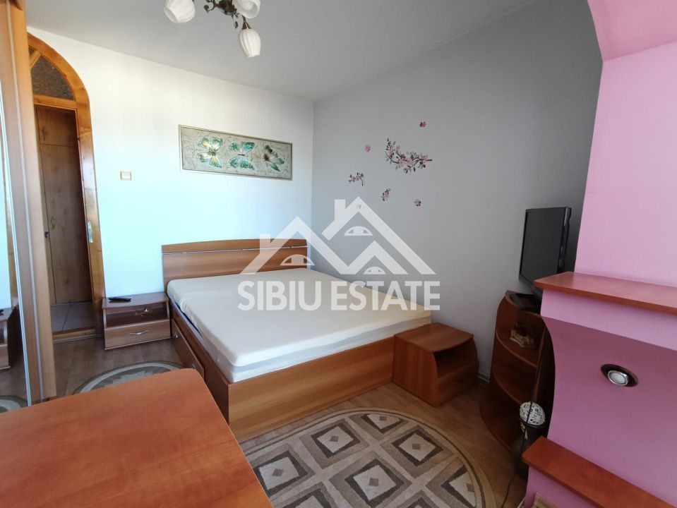 Apartament de vanzare cu 3 camere, decomandat -55 mp. balcon, pivnita - Poză 13