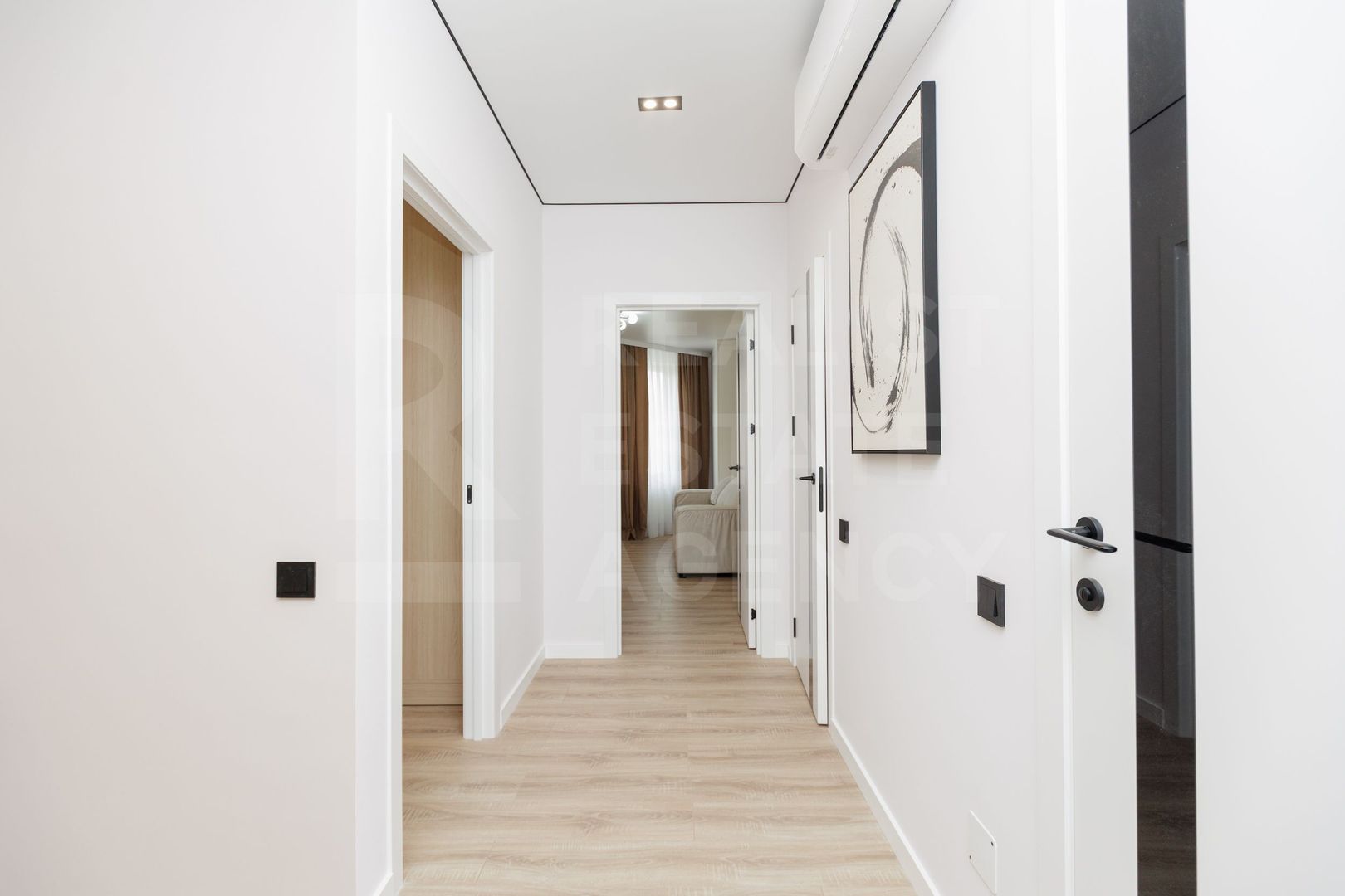 Vânzare, apartament, 2 dormitoare+living, str. Ioana Radu, Buiucani - Poză 12