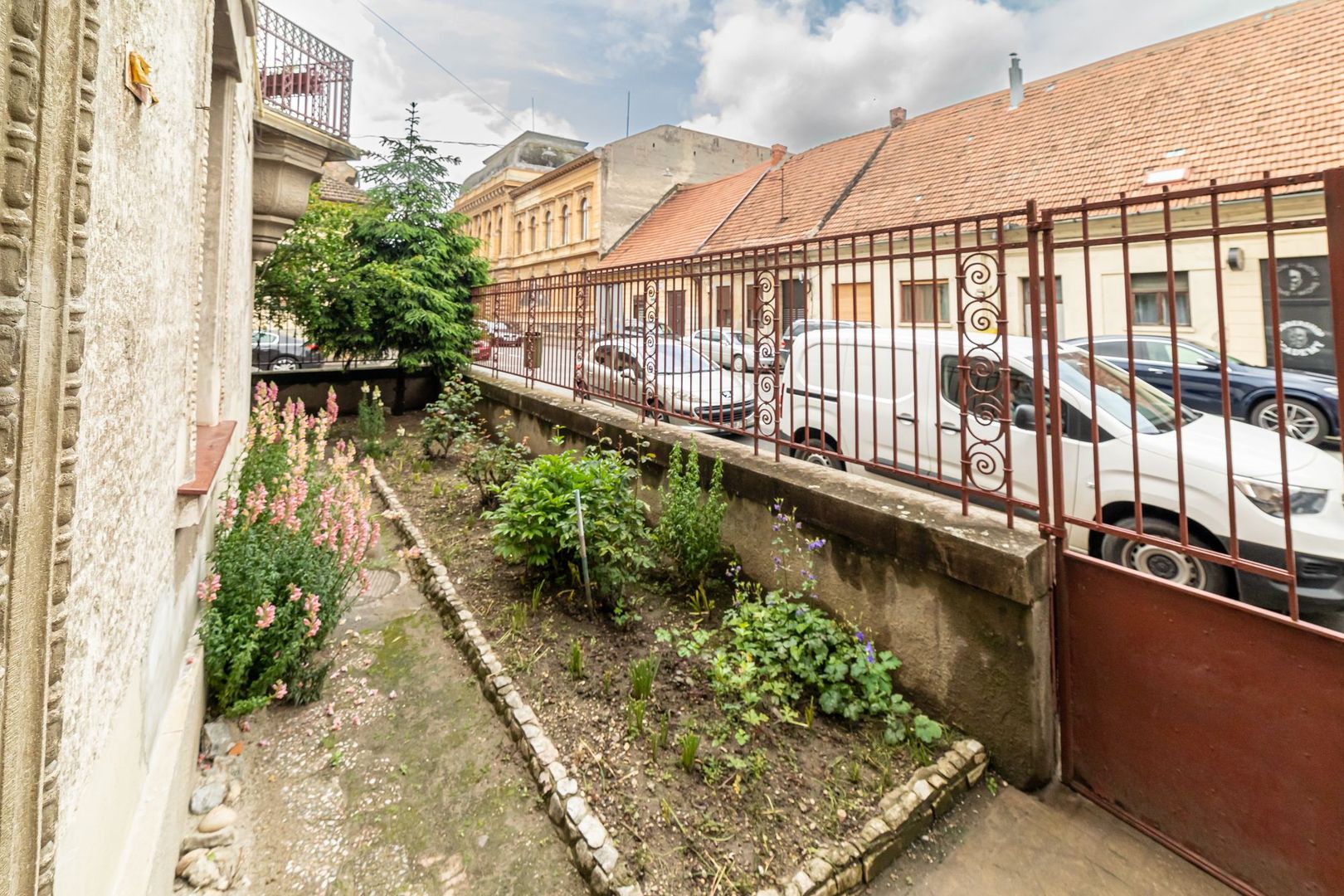 Proprietate vândută Apartament primitor într-o clădire deosebită - Poză 11