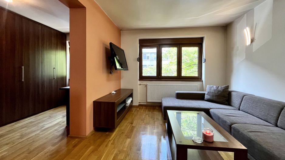 Apartament 4 camere + garaj | Etaj 1 | Zona Centrală – Medicină - Poză 3