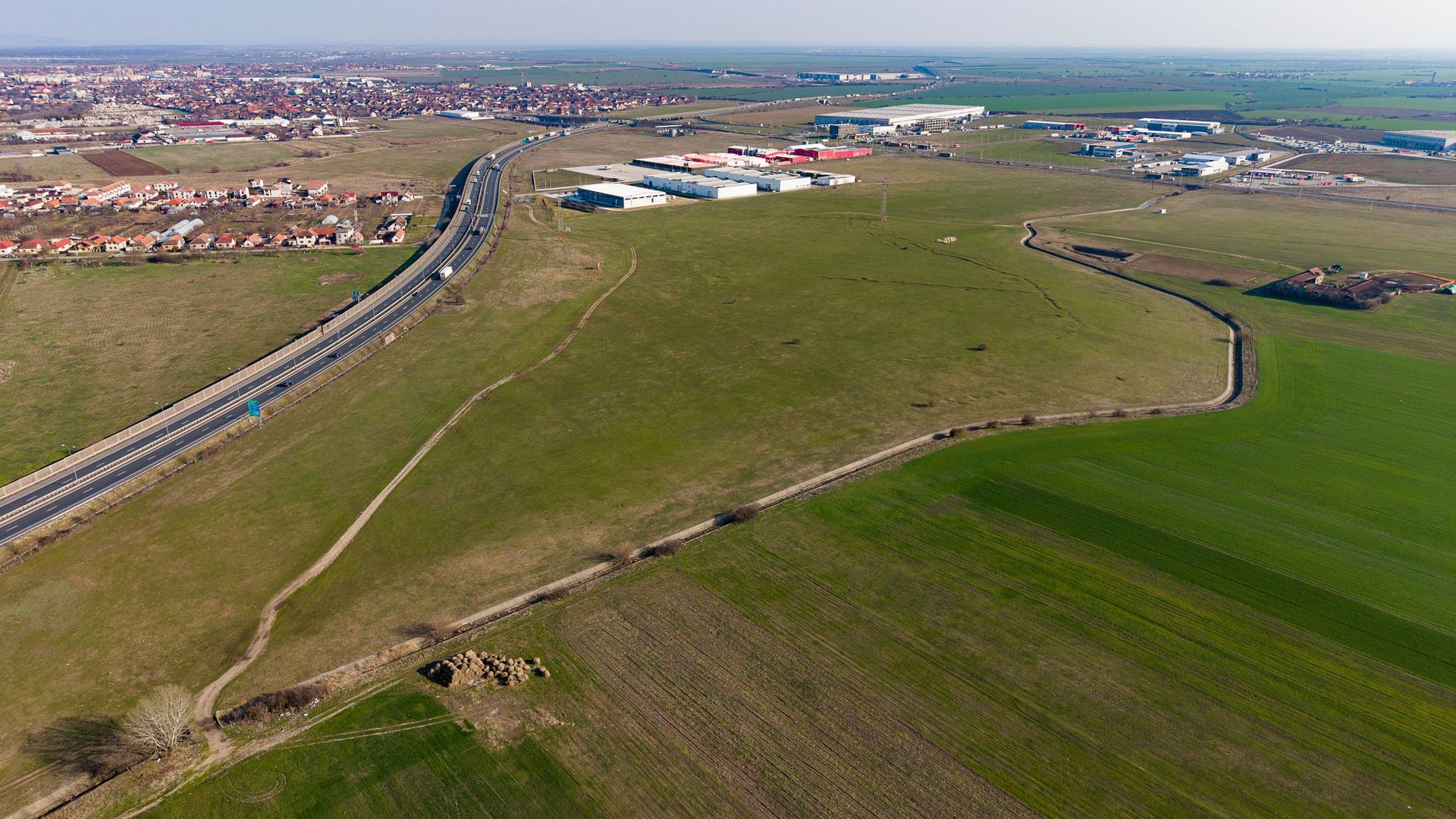 Teren de 107,000mp în zona industrială Zădareni - Poză 20