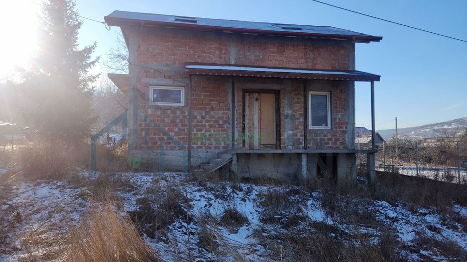 Casa la roșu de vânzare în Tomești/schimb garsoniera Iași - Poză 1