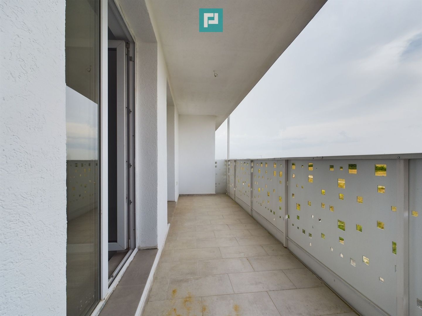 Apartament 2 camere decomandat cu bucătărie închisă în Giroc - Poză 3