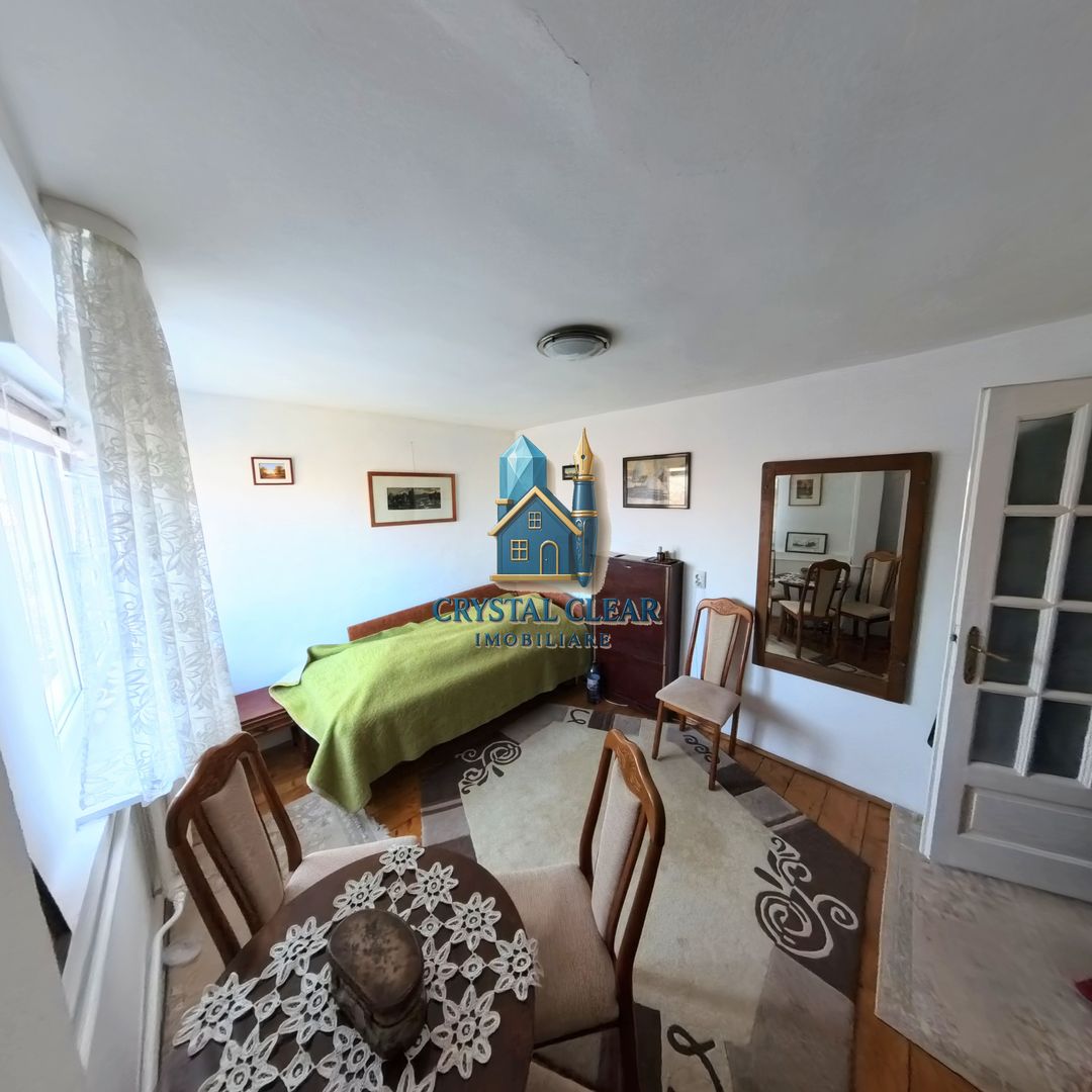 Două case în curte comună, 6 camere + 385 teren - zona semicentrală - Poză 7