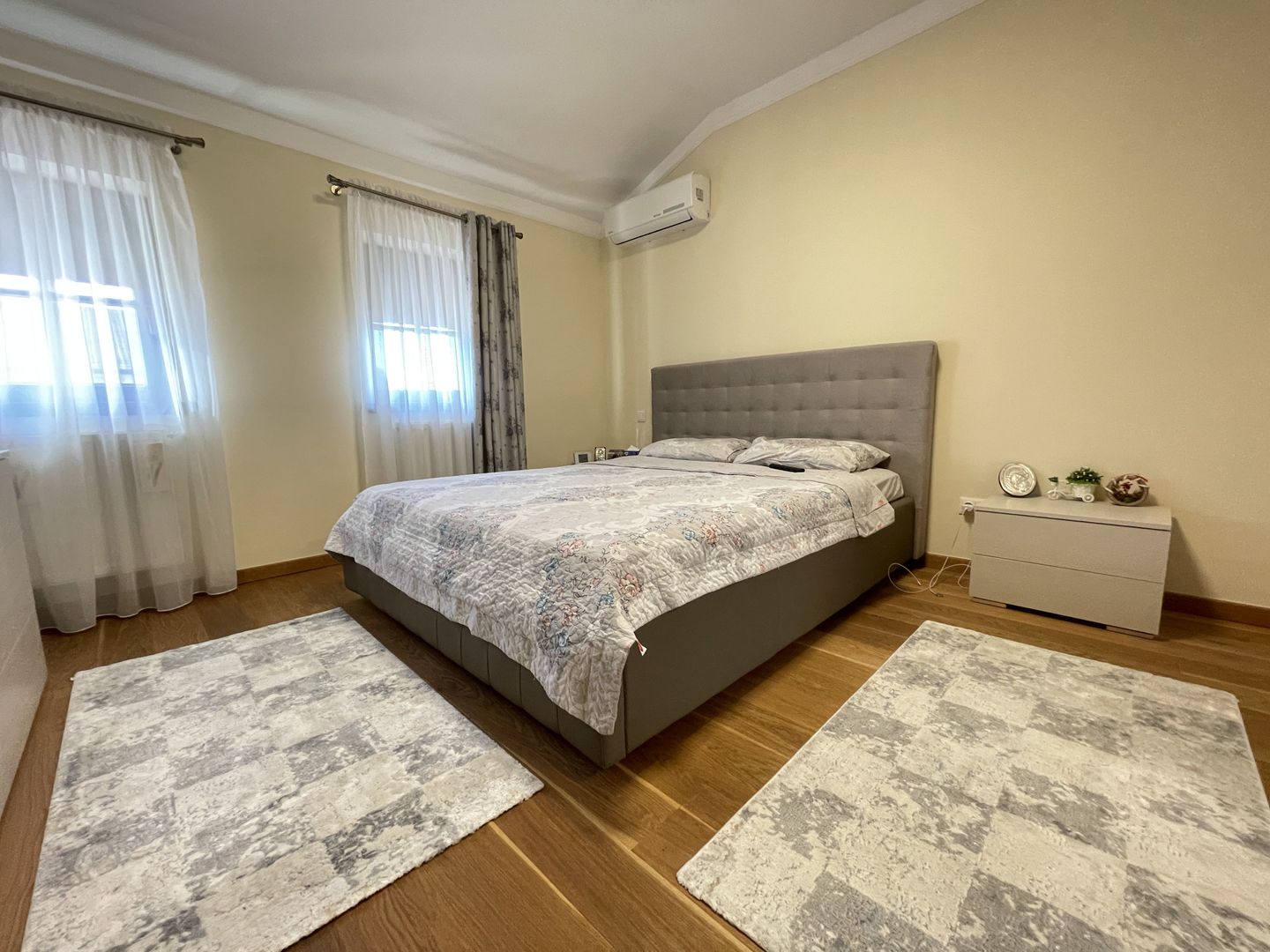 APARTAMENT DE LUX MOBILAT SI UTILAT - Poză 10