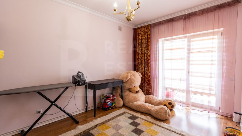 De vânzare casă cu suprafață de 270 mp + 7.5 ari, Dumbrava! - Poză 12