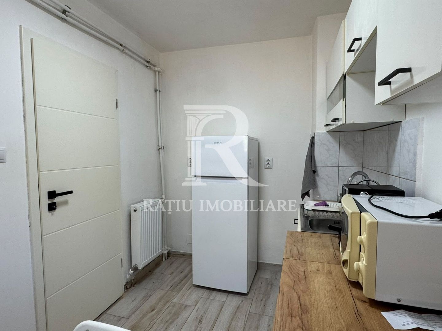 De inchiriat | apartament cu 2 camere | Spatiu de birou - Poză 6