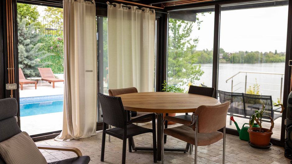 Vilă cu acces direct la lac | Piscină încălzită, sauna - Poză 4