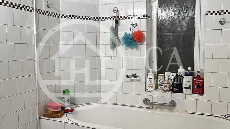 Apartament cu 3 camere de vanzare Central Oradea - Poză 6