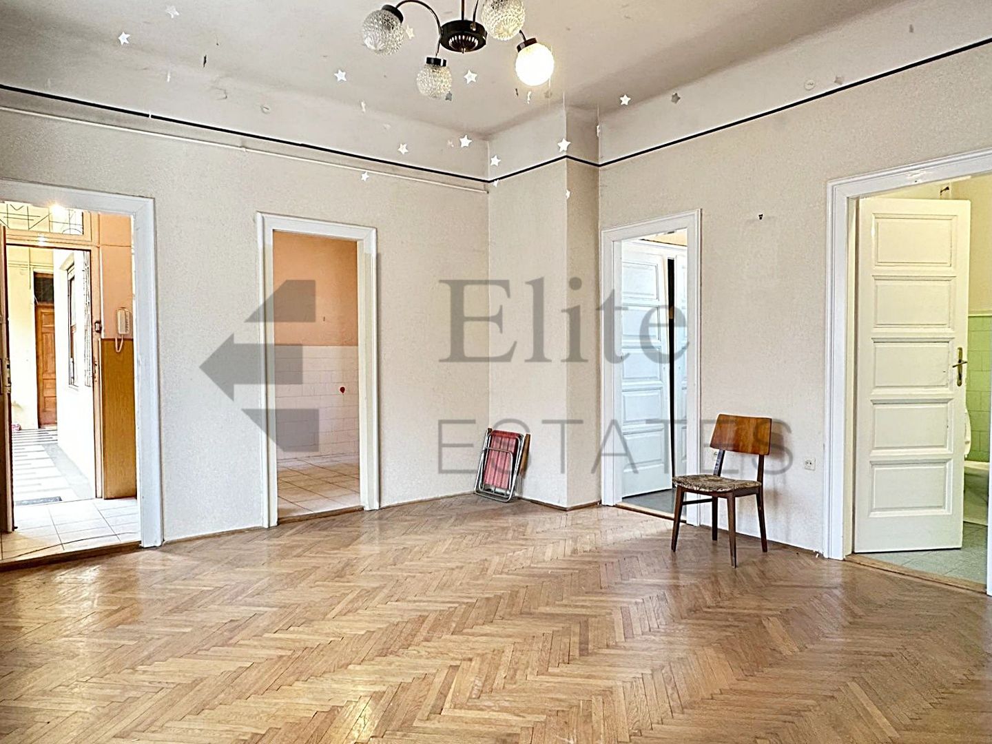 Apartament ultracentral in zona Teatrului din Oradea - Poză 6