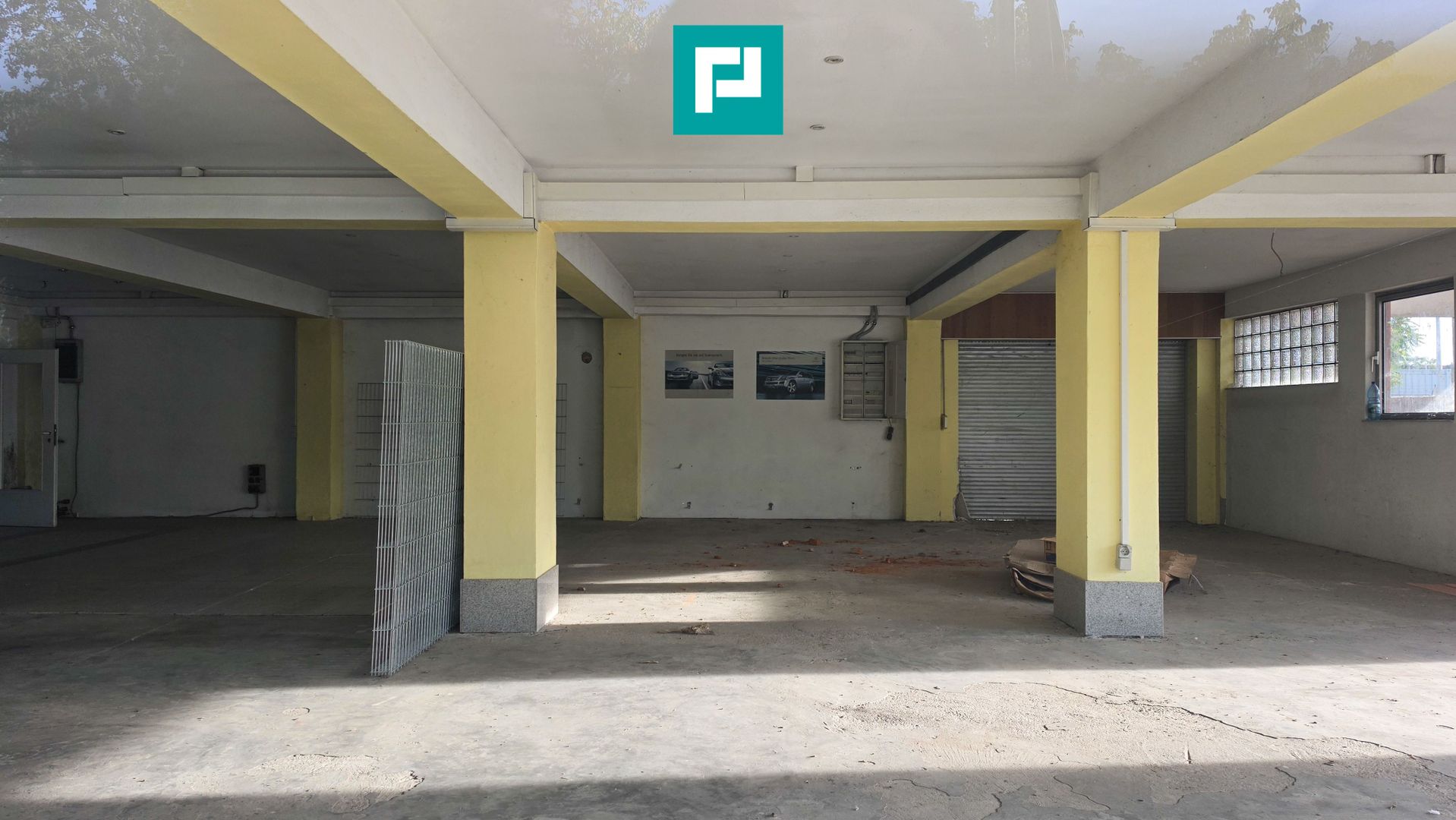 Spatiu comercial cu etaj și teren de 4000mp - Poză 20
