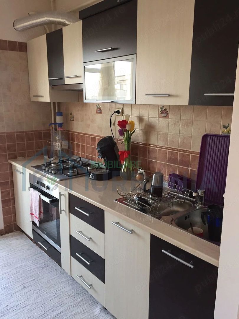 Apartament de vânzare, 2 camere, etaj 3/4, mobilat, centrală, tâmplărie nouă, rulouri exterioare, Iași - Poză 4