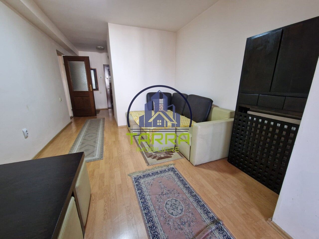Apartament cu 2 camere de inchiriat in Alba Iulia cartier Cetate - Poză 3