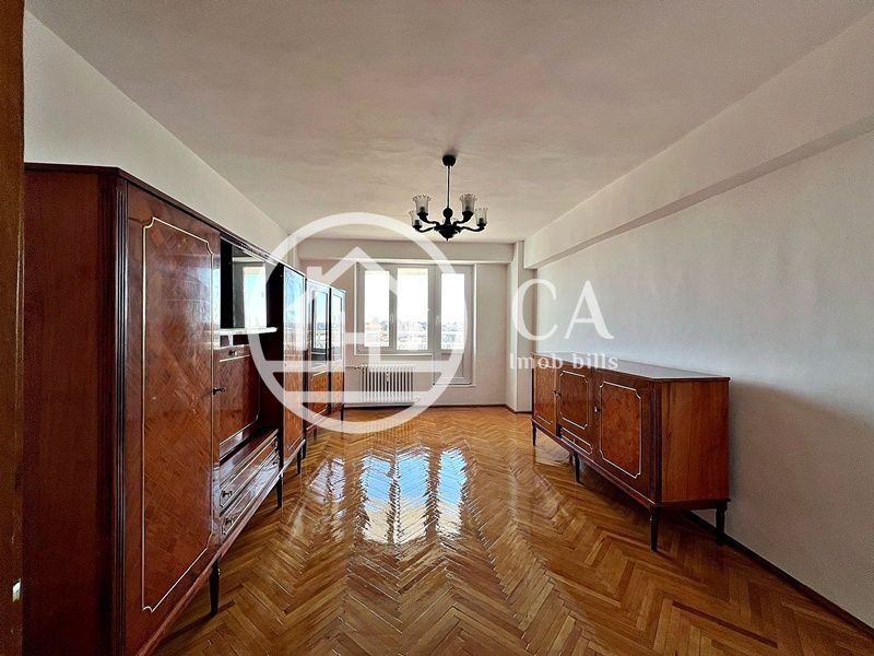 Apartament de vânzare cu 4 camere în zona centrală, Oradea - Poză 3