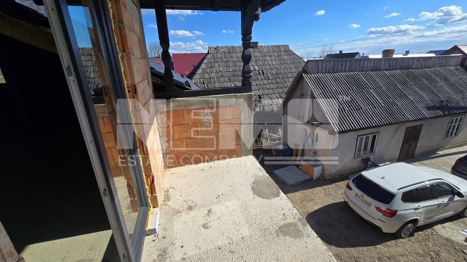 Casă la roșu la 165000 euro I Pe teren de 32 de ari I Măneuți - Poză 14