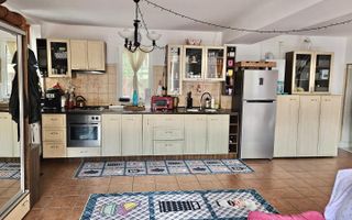 Casa de vacanta la liziera padurii cu vedere libera catre muntii Bucegi - Poză 8