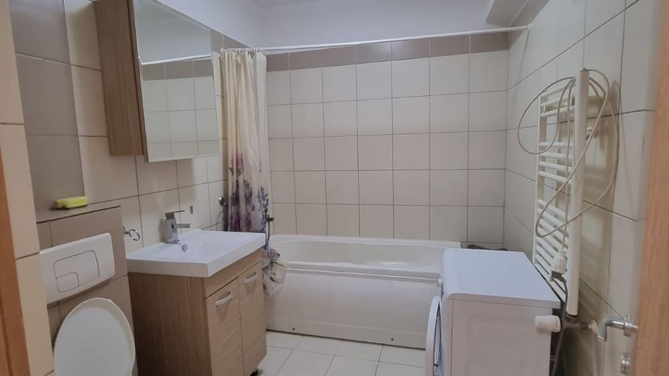 Garsonieră decomandată, centrală proprie, balcon, bloc 2010 - Poză 4