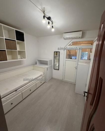 Apartament 2 camere format din 2 garsoniere alipite 1 Decembrie - Poză 3