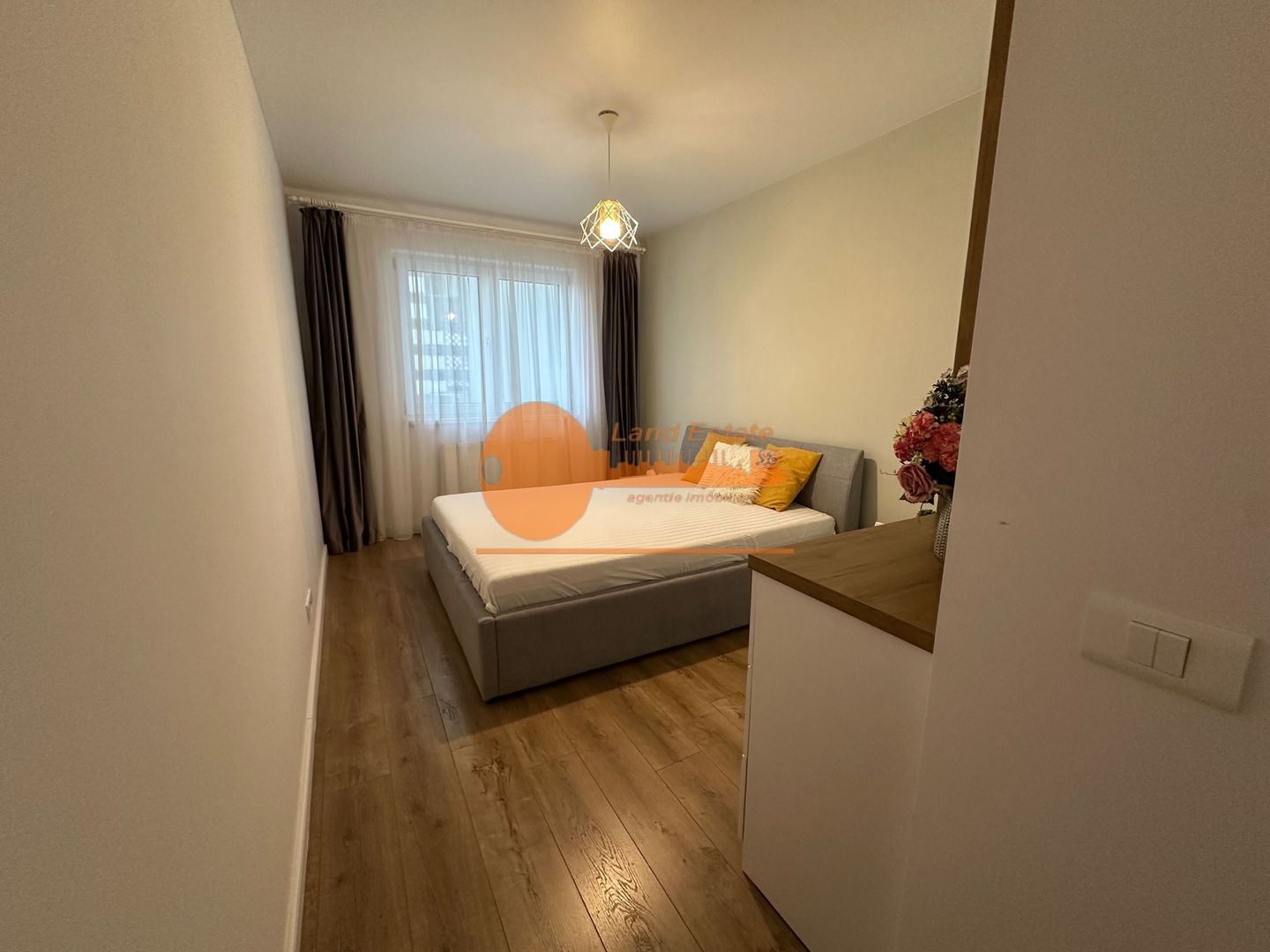 2 camere cu centrala la 300m de metrou Mihai Bravu - Poză 3