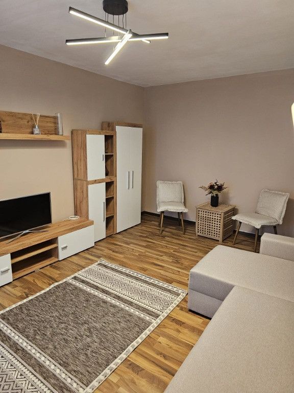 inchiriez apartament 1 camera Doamna Ghica - Poză 5