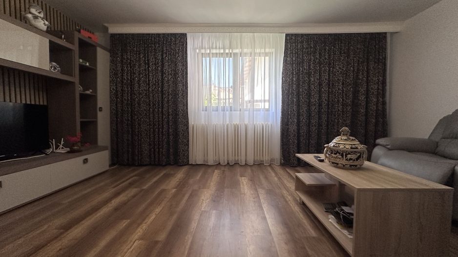 Gata de locuit! Vanzare casa cu 5 camere in Priboiu, com.Branesti - Poză 14