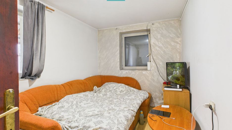 Casă cu 4 camere în Chișineu Criș - Poză 6