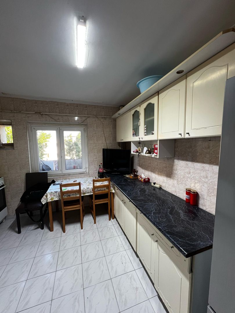 Apartament 3 camere decomandat - Colentina - Poză 4