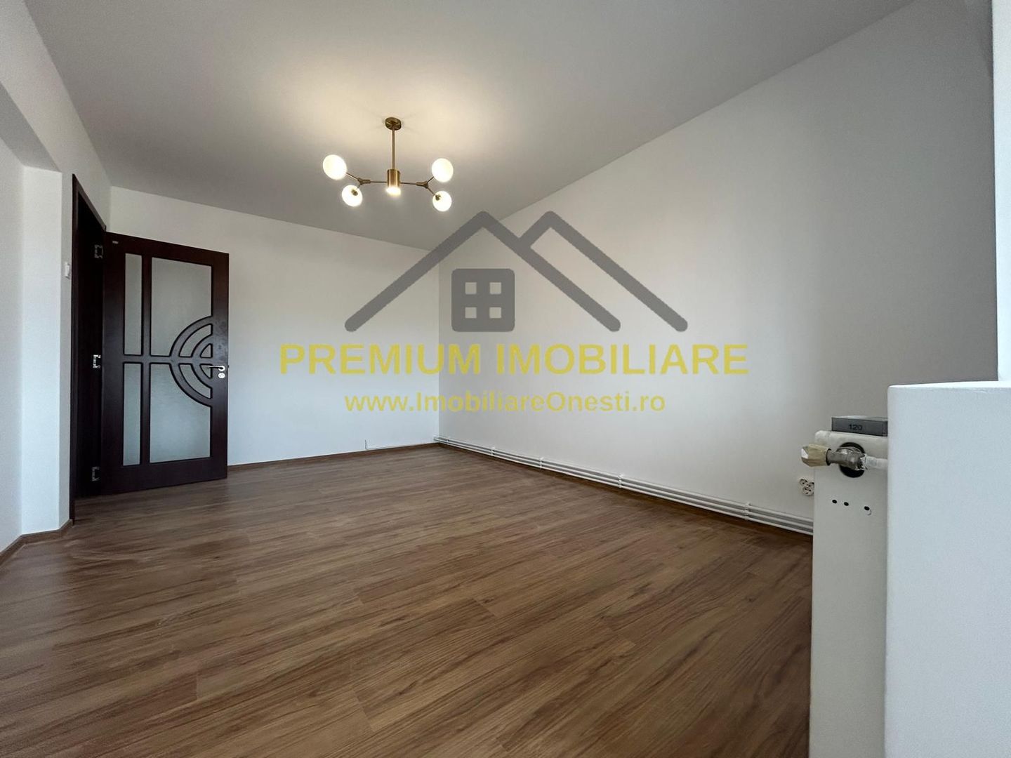 Apartament 3 camere  2 băi | renovat 2025 | parcare - Poză 9