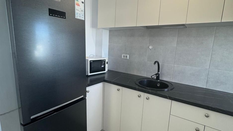 Apartament modern 2 camere cu parcare – Str. Biruinței, 550 €/lună - Poză 4