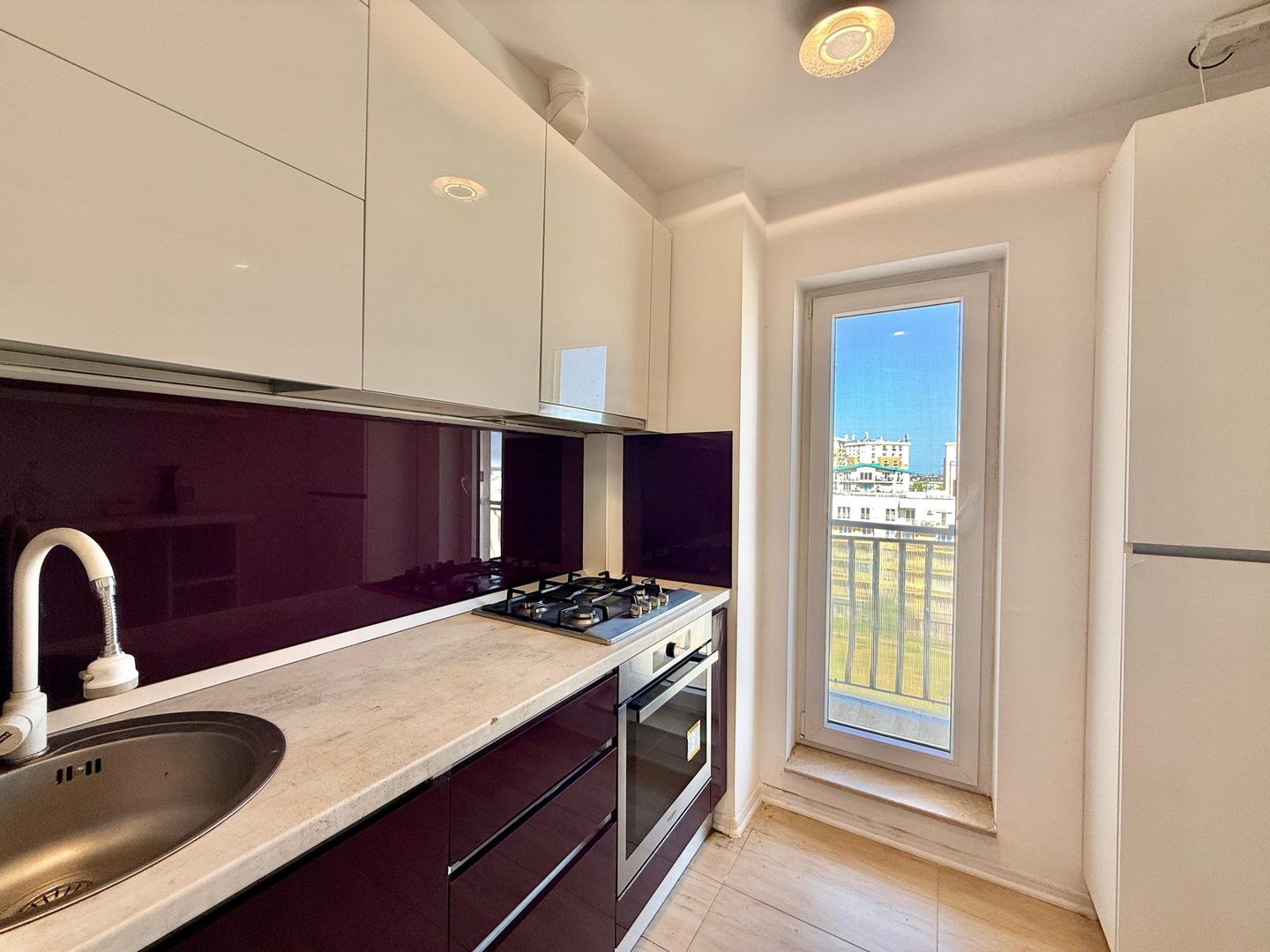COSMOPOLIS - Apartament cu 2 camere, mobilat si utilat. - Poză 7
