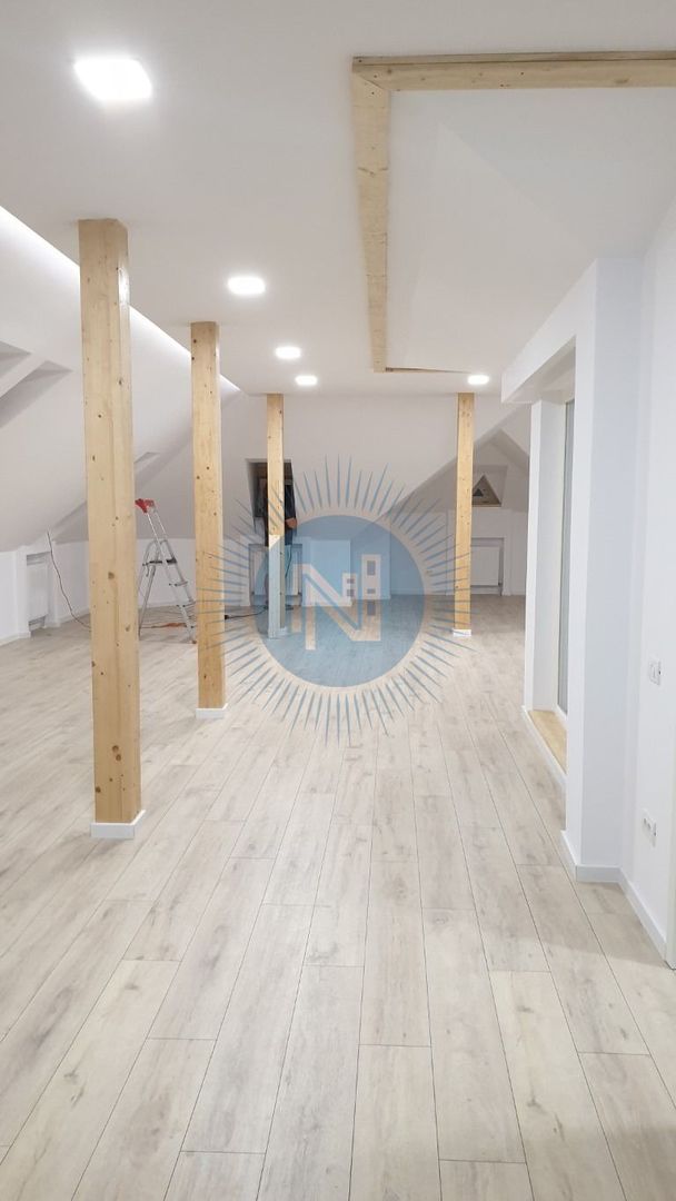 Spațiu de birouri in vila demisol etaj 1 si mansarda - Poză 1