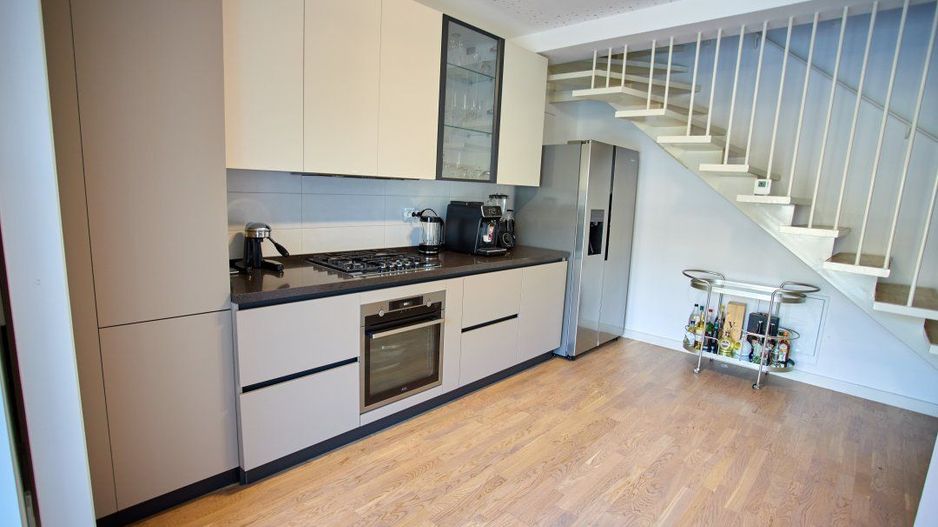 Penthouse duplex luminos, mobilat, 2 locuri parcare+boxa. - Poză 5