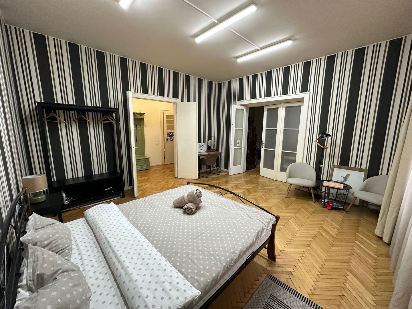 Apartament aproape de Piata Unirii - pretabil si pentru birouri - Poză 23