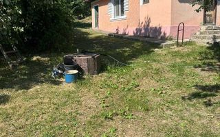 Casă tradițională cu anexă, beci și teren de 5700 mp, deschidere la drum principal, învecinată cu pădurea Bârnova, localitatea Pădureni, com. Grajduri, la 19 km de Iași - Poză 1