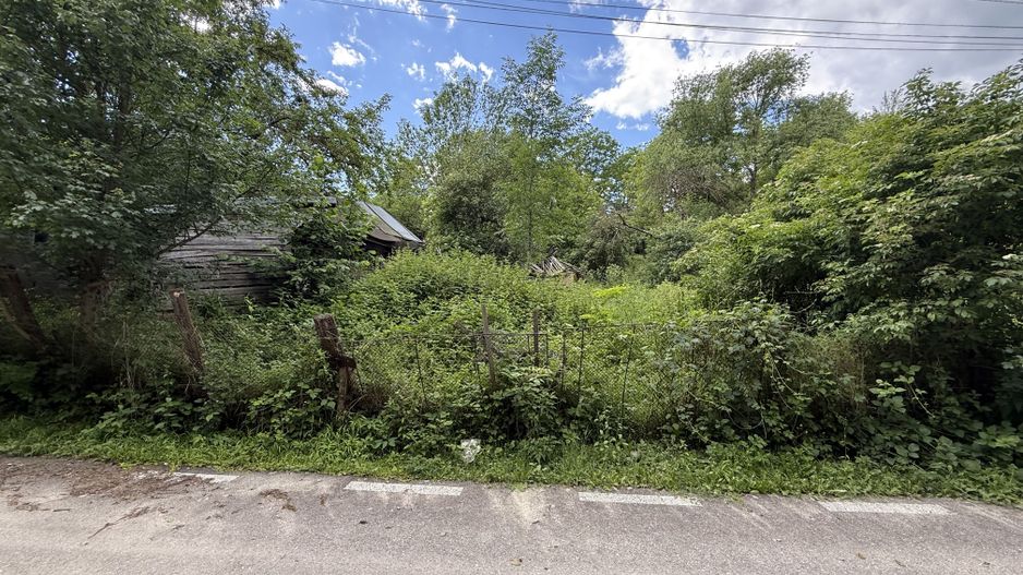 Teren intravilan 683 mp deschidere la strada asfaltata ! - Poză 1