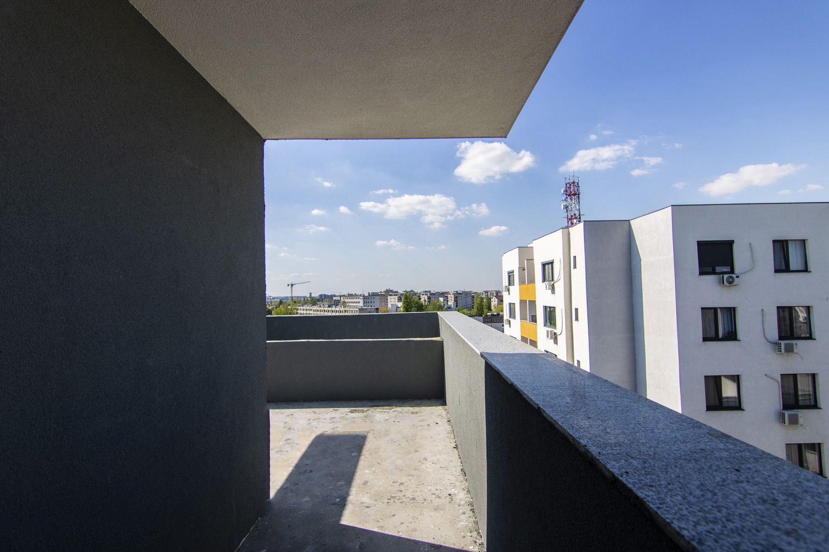 Apartament Superb cu 3 Camere si Terasa, 2 Bai, 2 Dormitoare, Langa Metrou Pacii - Poză 21