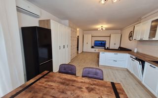 Lux la 5 minute de Iulius Town - Poză 28