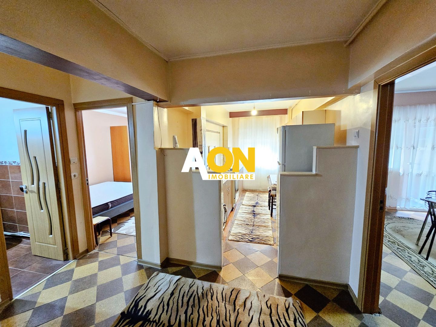 Apartament 2, decomandat, et.3 , mobilat,  utilat, zona FLIPS - Poză 4