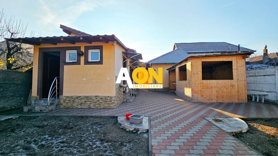 Casă 4 camere, renovată, mobilată, utilată, 410 mp teren, zona Centru - Poză 17